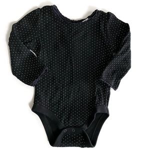 🌱2 for $15🌱 Gap long sleeve polka dot onesie *Size 6-12 months